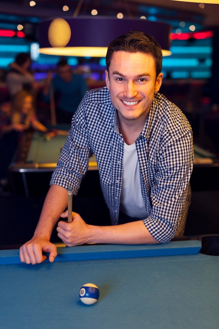 Live dealer studio at megajudi303 slot with multiple camera angles